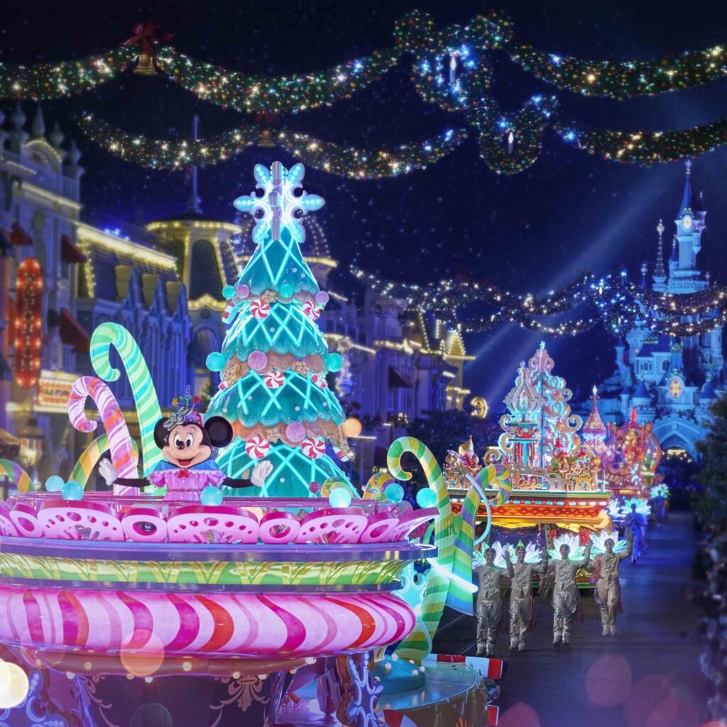 La parade de Noël illuminée sur Main Street, U.S.A.