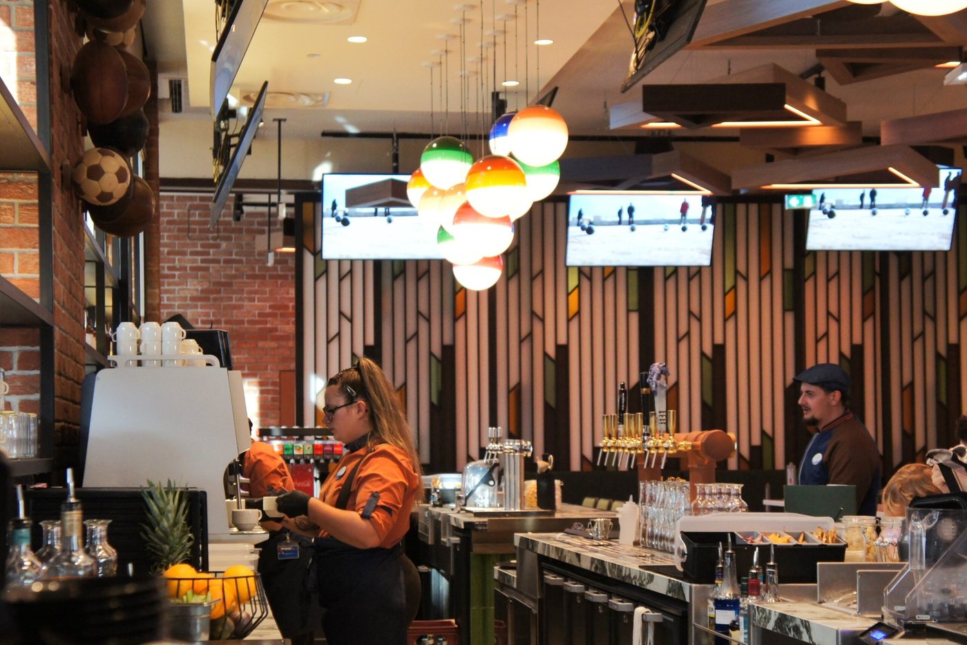 Sports Bar & Lounge